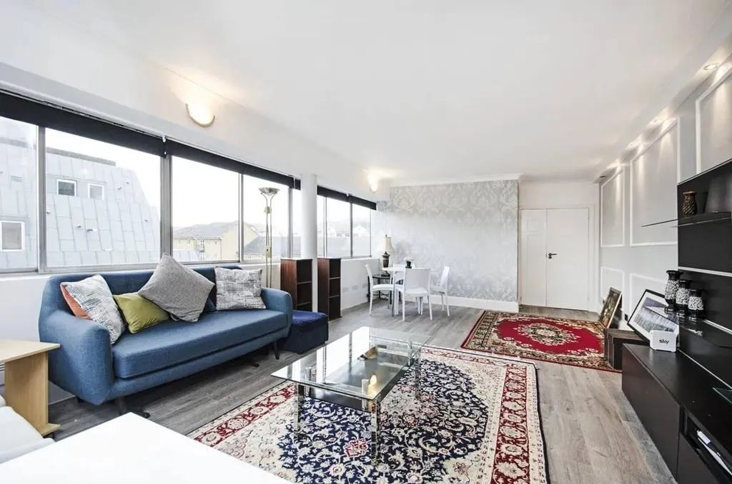 Property photo 2 of 8 Photo 2