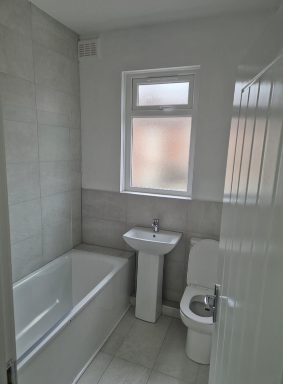 Property photo 1 of 7 Img_8640