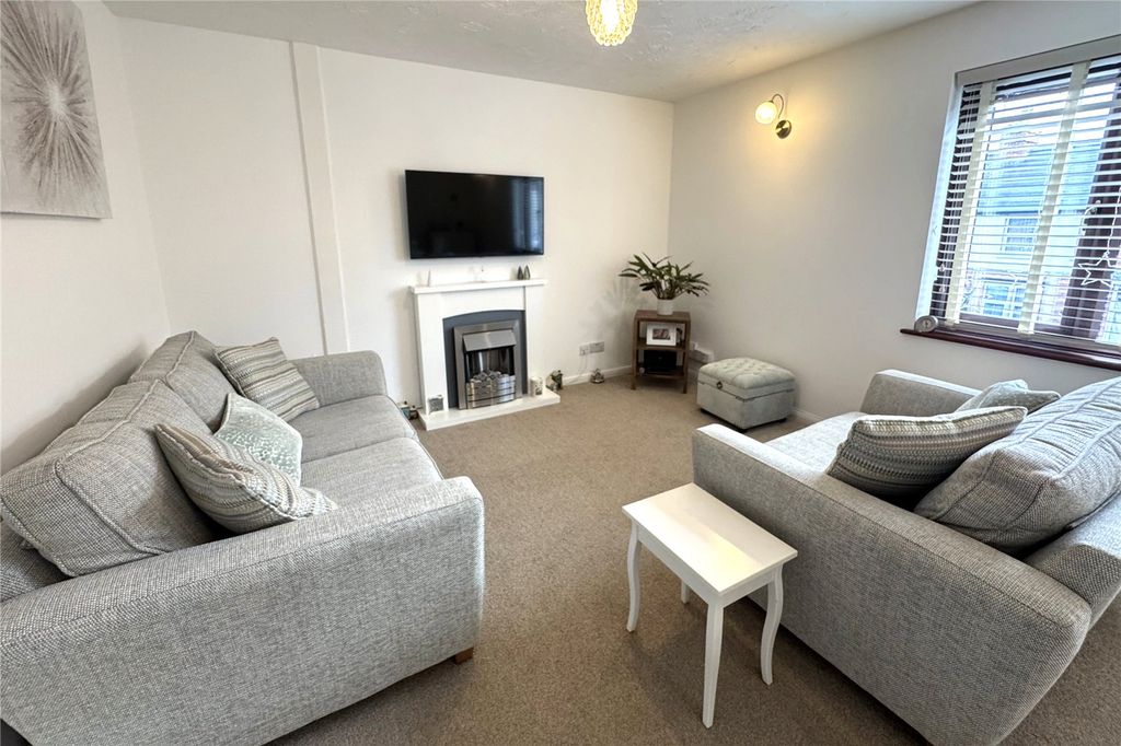 Property photo 2 of 10 Picture No. 16