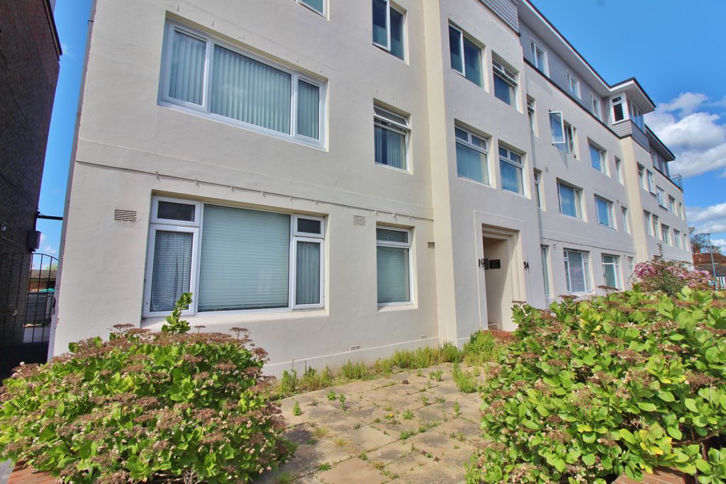 Property photo 3 of 9