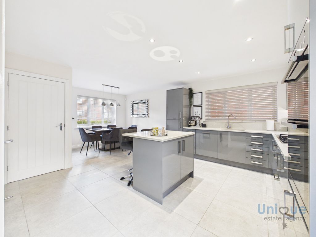Property photo 1 of 37