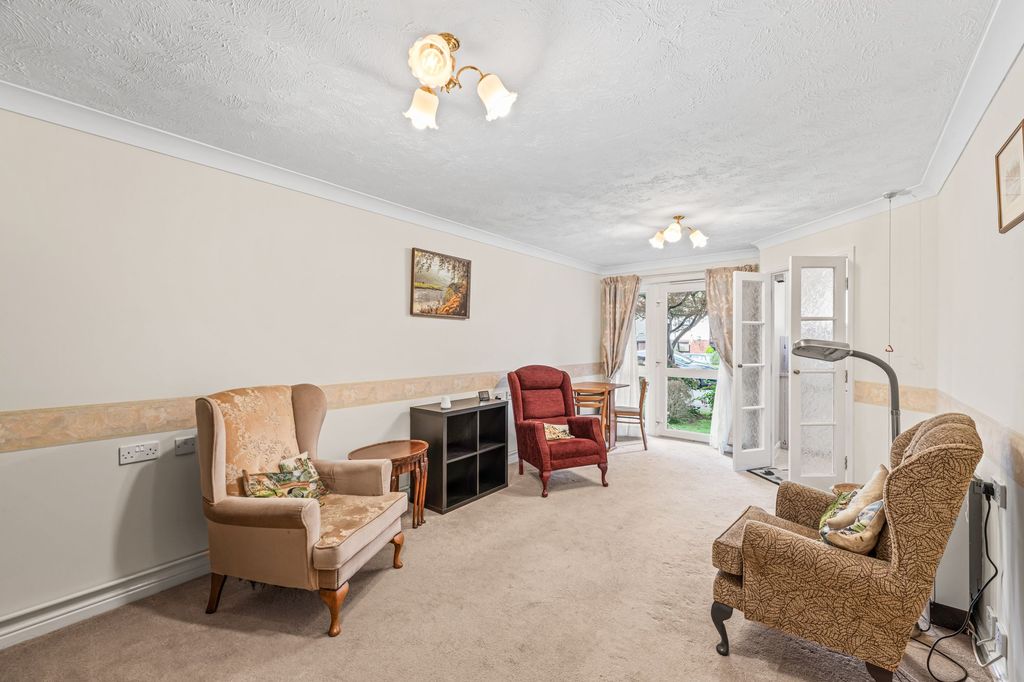 Property photo 2 of 14