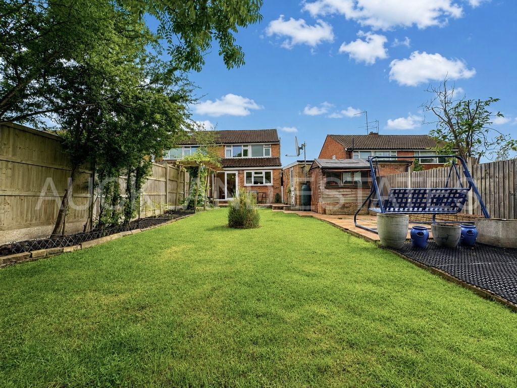 Property photo 2 of 25 Image00003