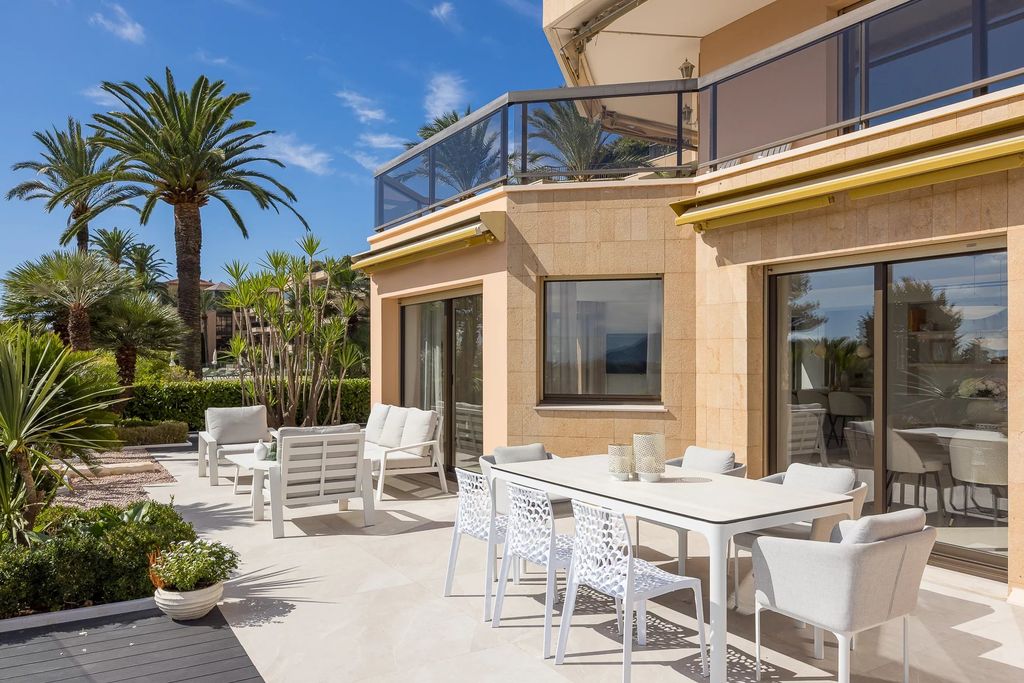 Property photo 2 of 18