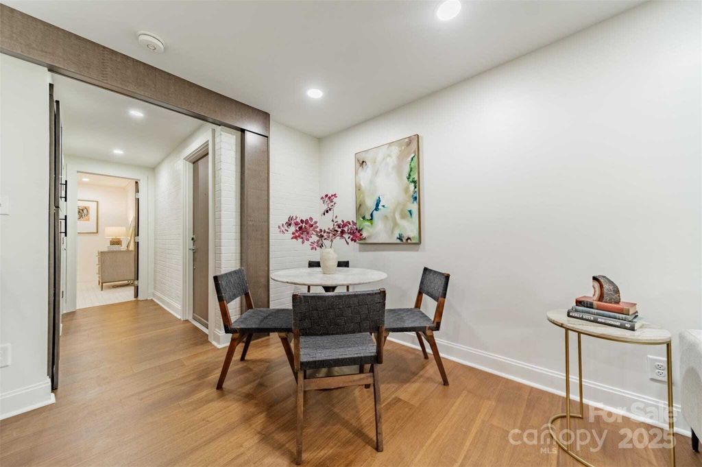 Property photo 2 of 26 <Alttext/>