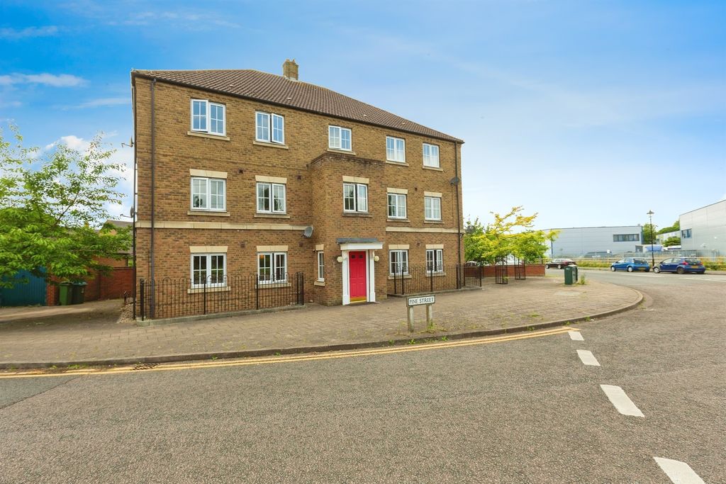 Property photo 1 of 17