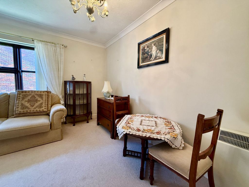 Property photo 3 of 8