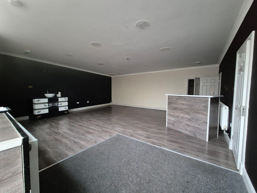 Property photo 3 of 10 Not Specified
