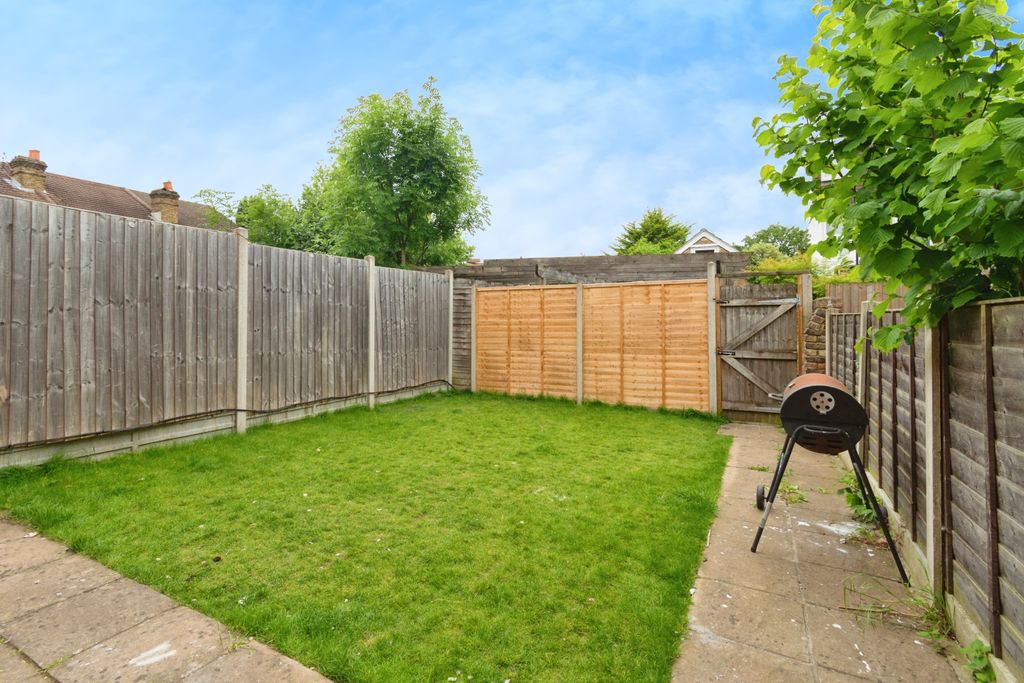 Property photo 3 of 15