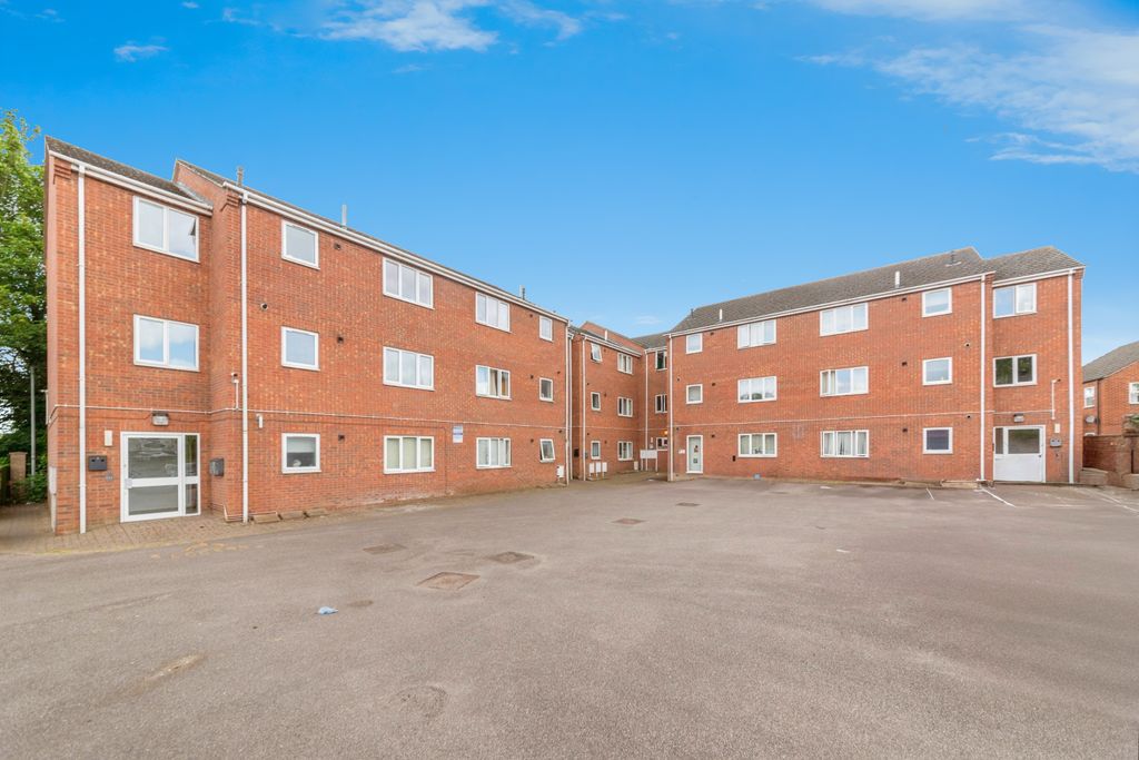 Property photo 1 of 11 7_University_Court-25