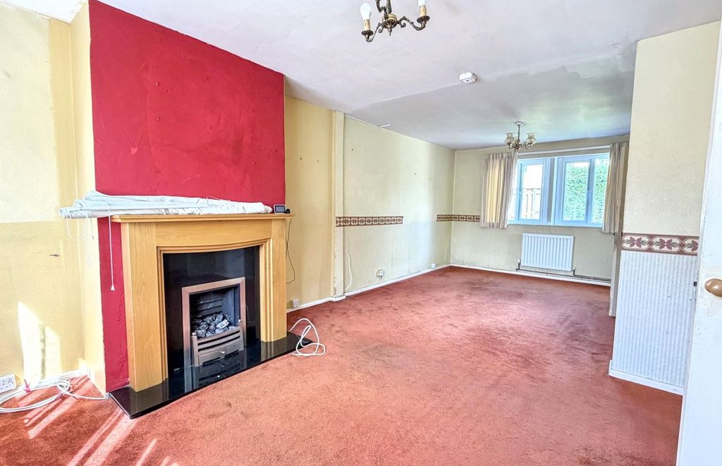 Property photo 3 of 17