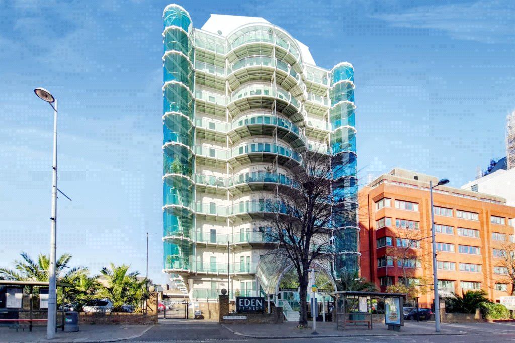 Property photo 1 of 9 External