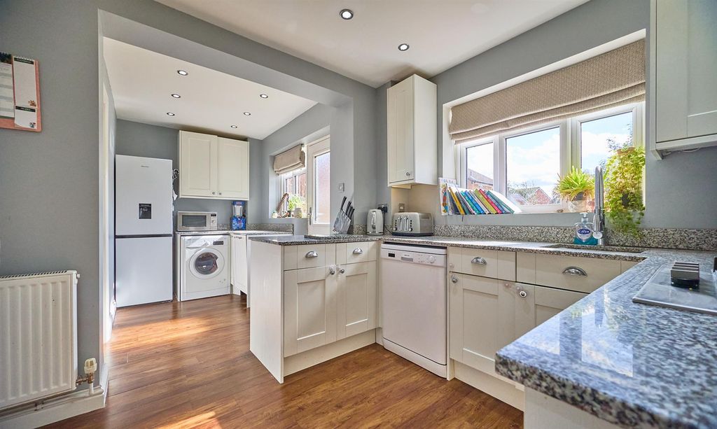 Property photo 2 of 18 Nelson Drive 3.Jpg