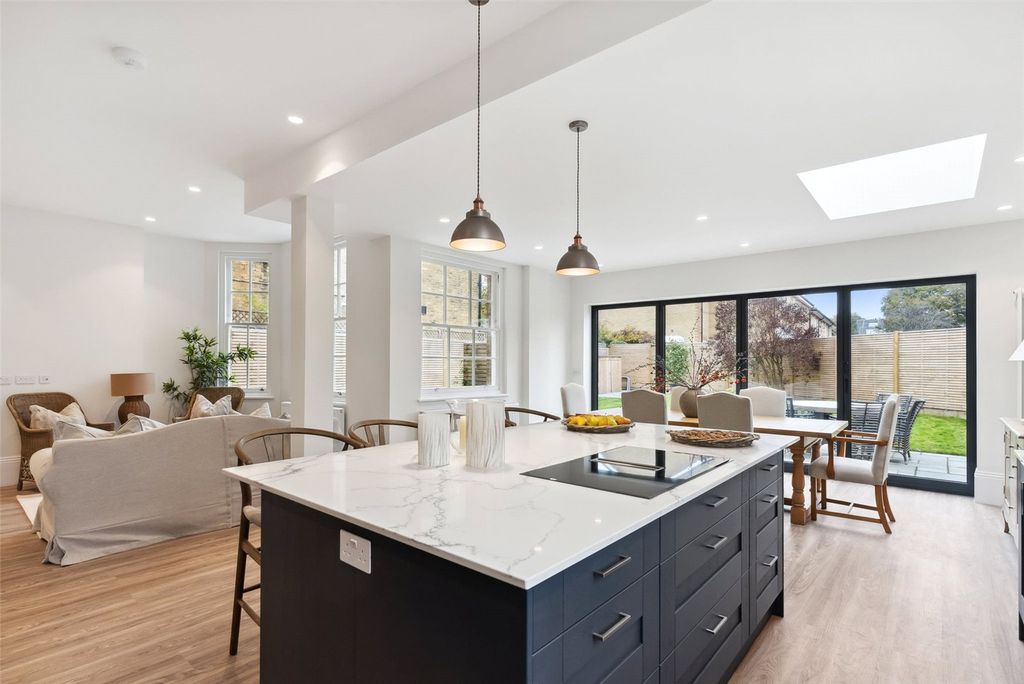 Additional image 4 of 4 bed semi-detached house for saleWindmill Road, Hampton Hill TW12