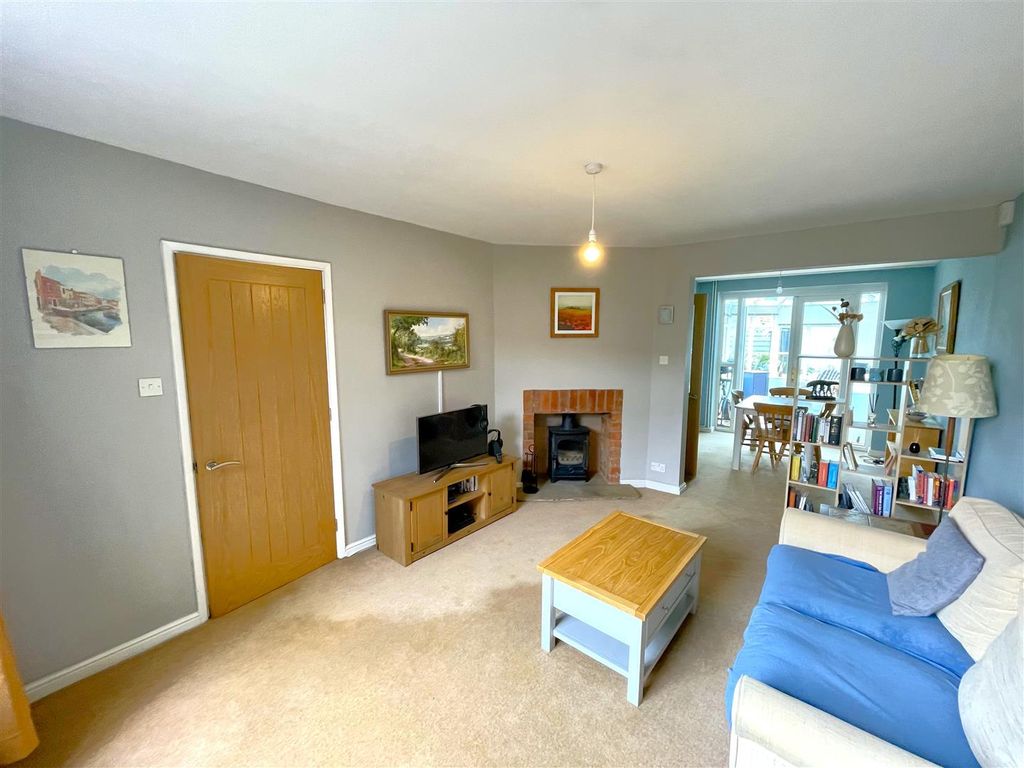 Property photo 2 of 12 Img_9722.Jpg