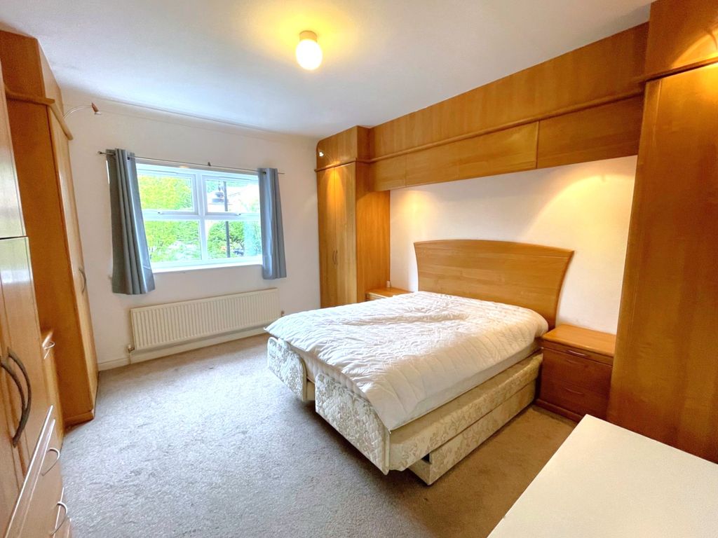 Property photo 1 of 8 4831763E-7ce9-49Bb-Ad5B-46E2Ab78Cf2A