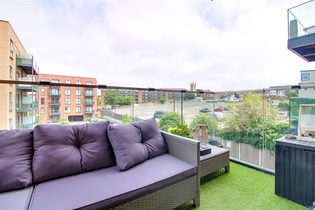 Property photo 1 of 15 Glass Balcony