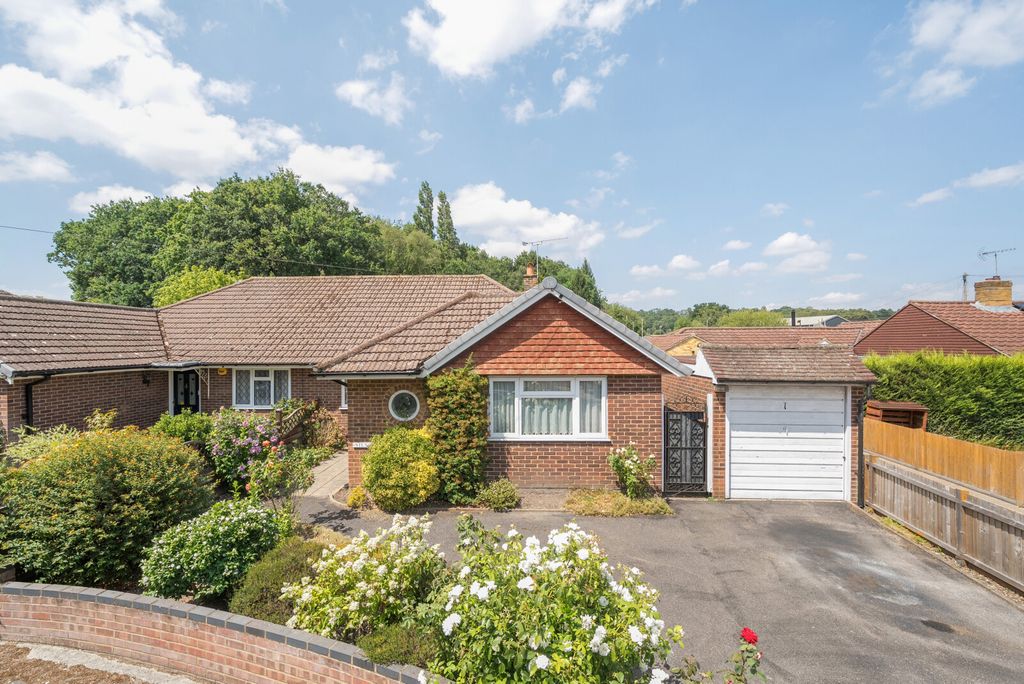 Property photo 1 of 19 1489004-1-6A5777E...
