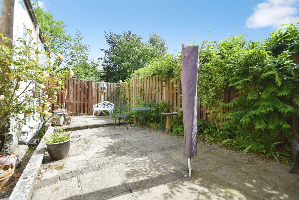 Property photo 3 of 21