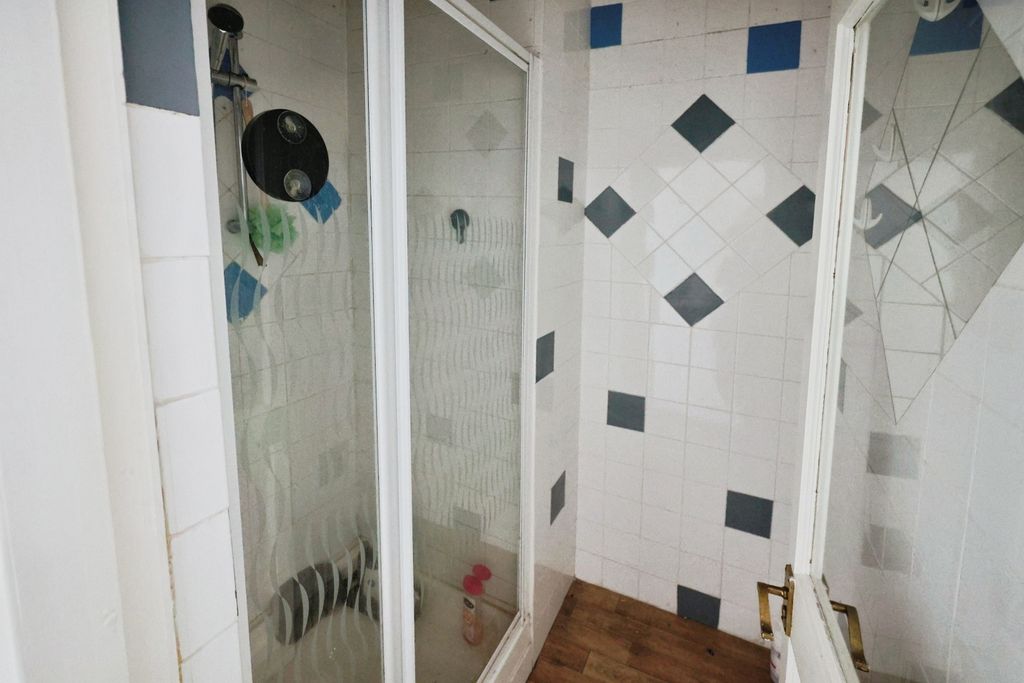 Property photo 3 of 9 Pbox-Img.Jpg