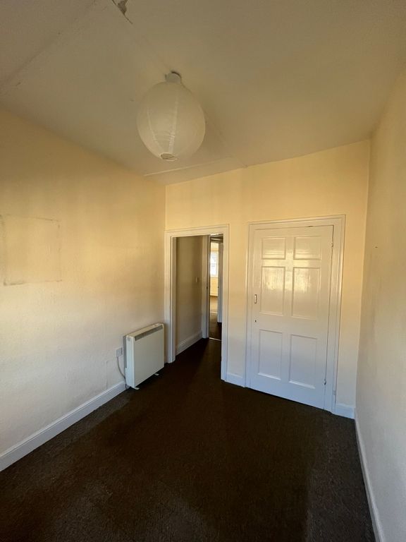 Property photo 3 of 11 Image