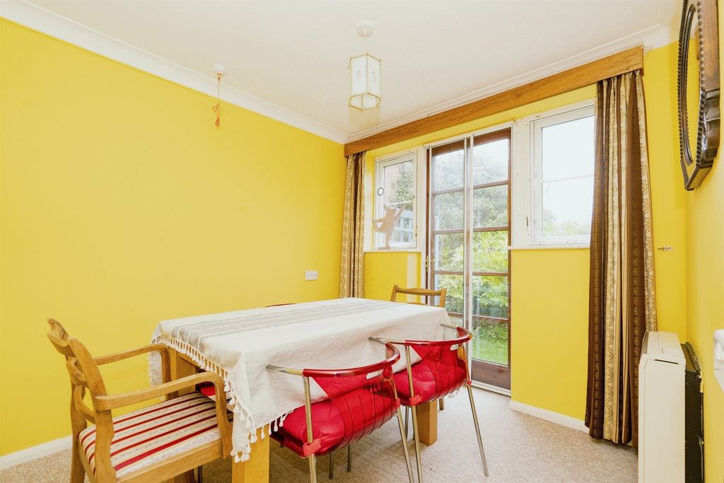 Property photo 3 of 15