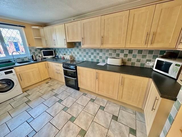 Property photo 2 of 15 Kitchen/Dining Room