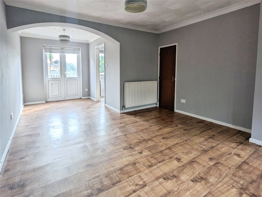 Property photo 3 of 15 Picture No. 23