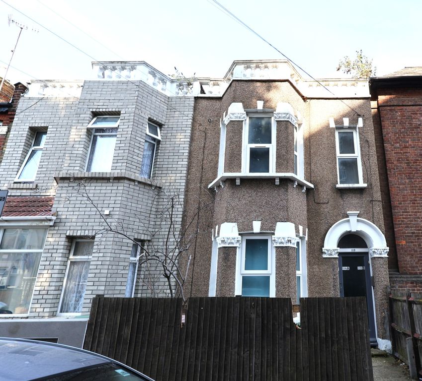 Property photo 1 of 16 Freehold Investment Opportunity – Two Spacious One-Bedroom Flats