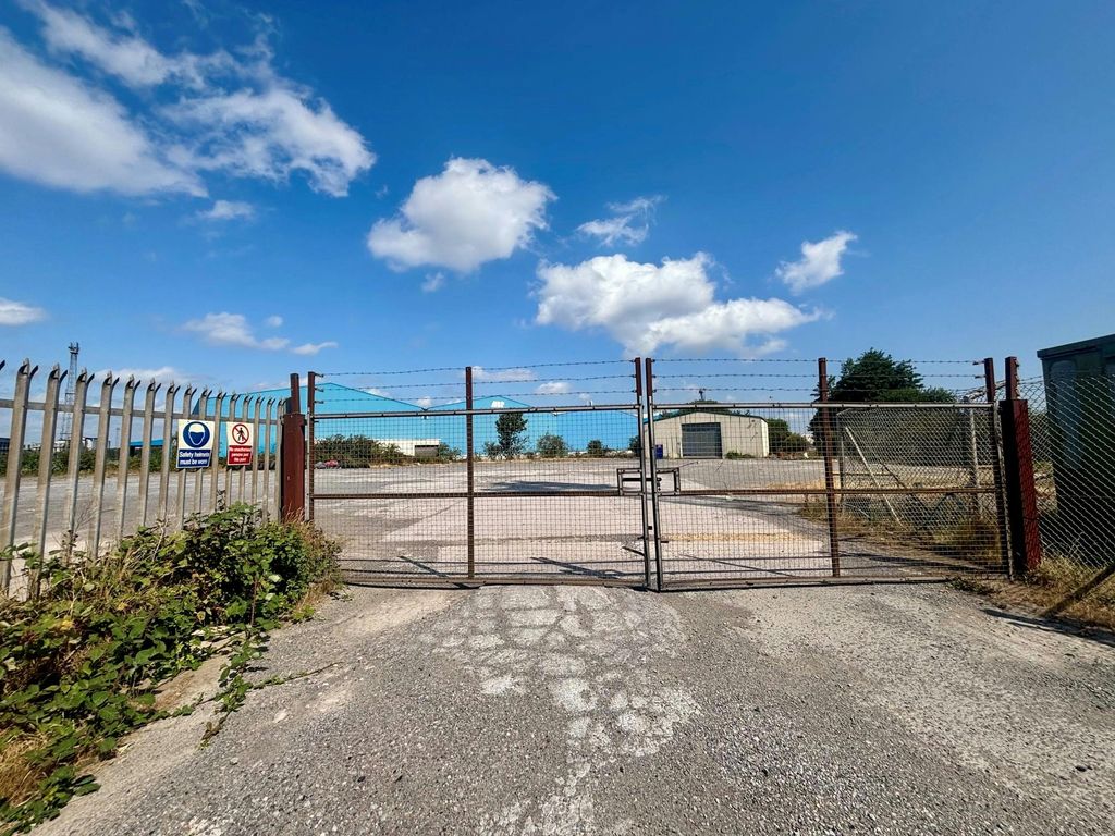 Property photo 3 of 3 Cr2 Port Of Cardiff 02.Jpg