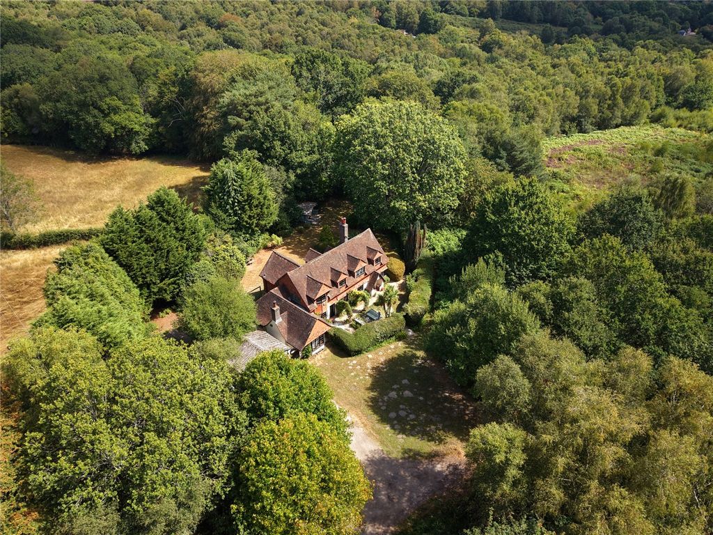 Property photo 2 of 34 Picture No. 81
