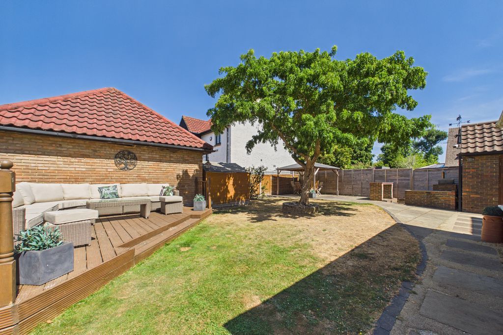 Property photo 2 of 36 Photo 32