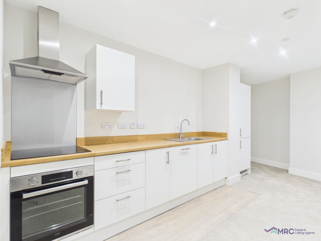 Property photo 3 of 6 Gallery