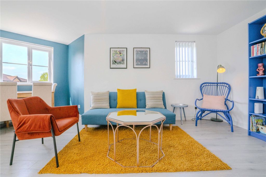 Property photo 2 of 17 Picture No. 18