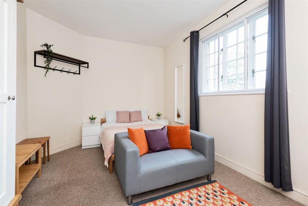 Property photo 2 of 11 Flat 7, Prospect House, Bath Ba2 3As-4.Jpg