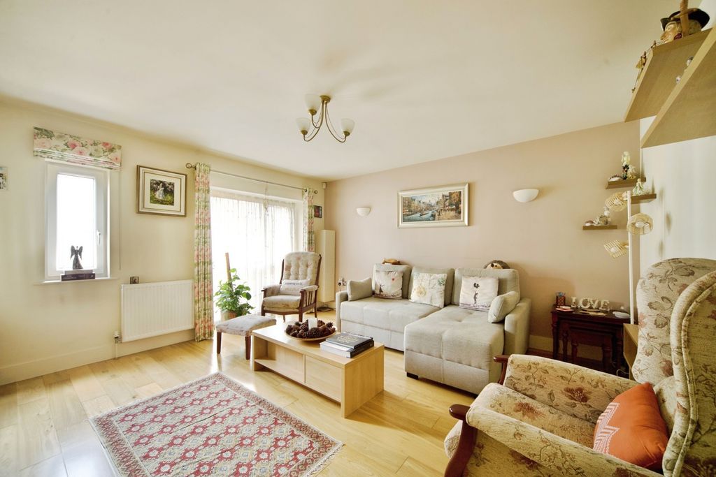 Property photo 3 of 17 Reception Room