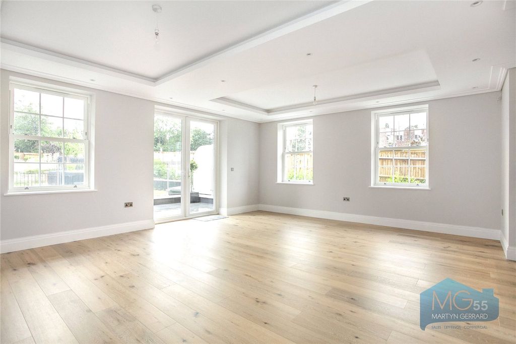 Property photo 3 of 19 Picture No. 04