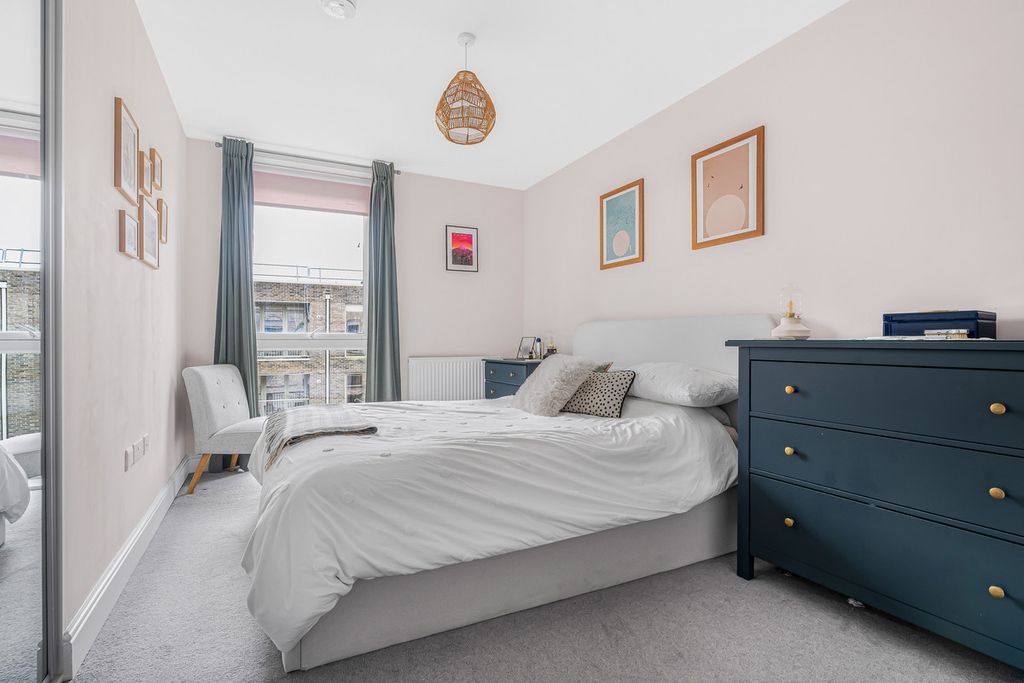 Additional image 12 of 2 bed flat for saleArmstrong Road, Oxford OX4