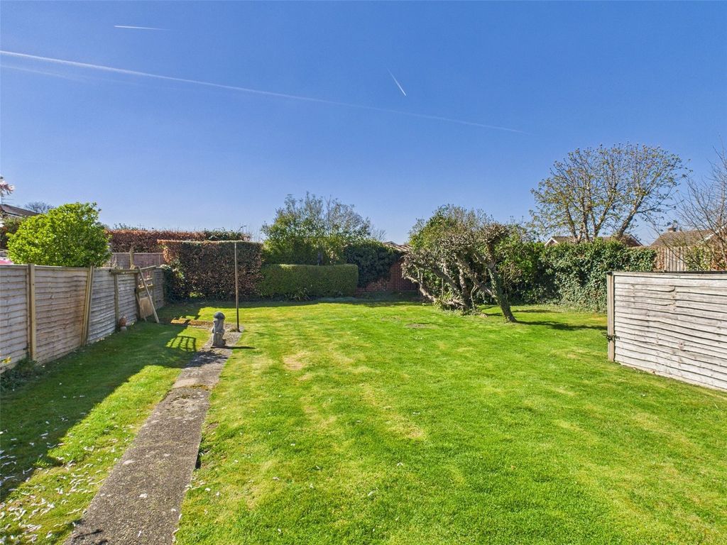 Property photo 3 of 16 Garden