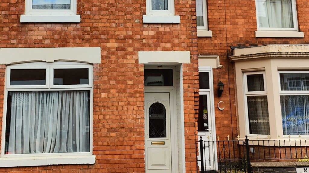 Property photo 1 of 12 108 Lettings