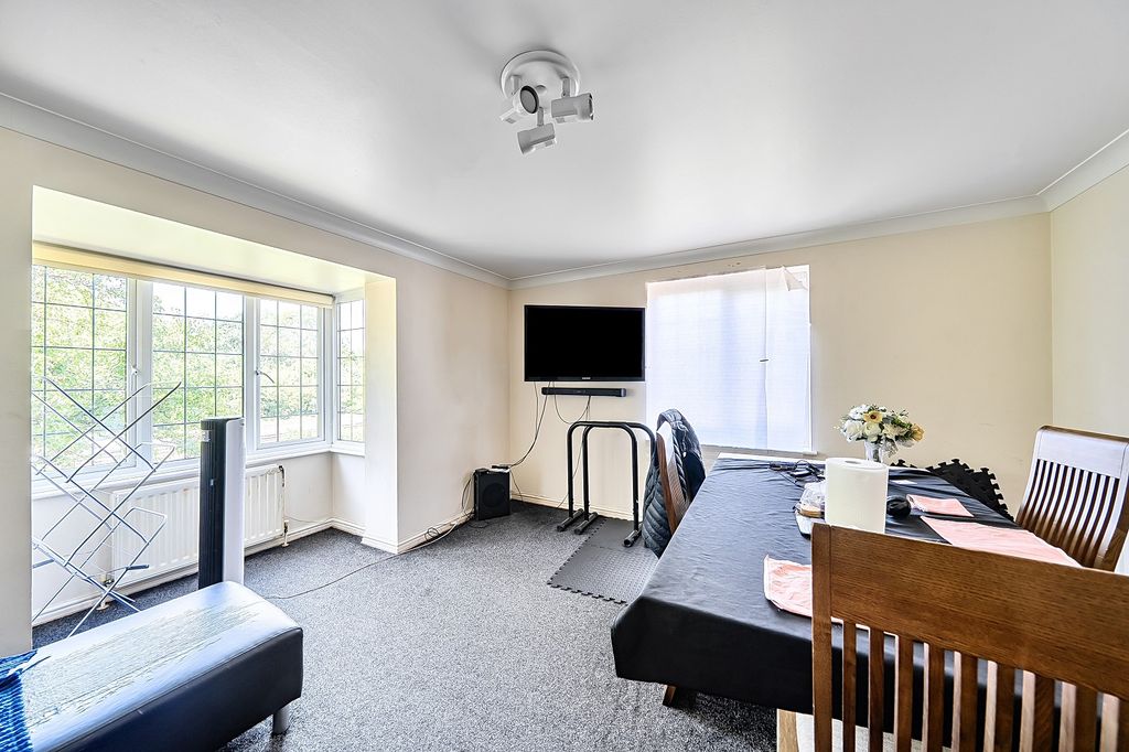 Property photo 3 of 16 Not Specified