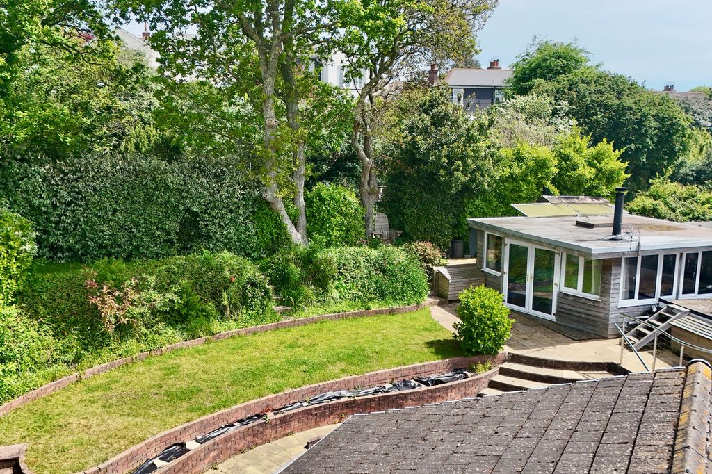 Property photo 3 of 15