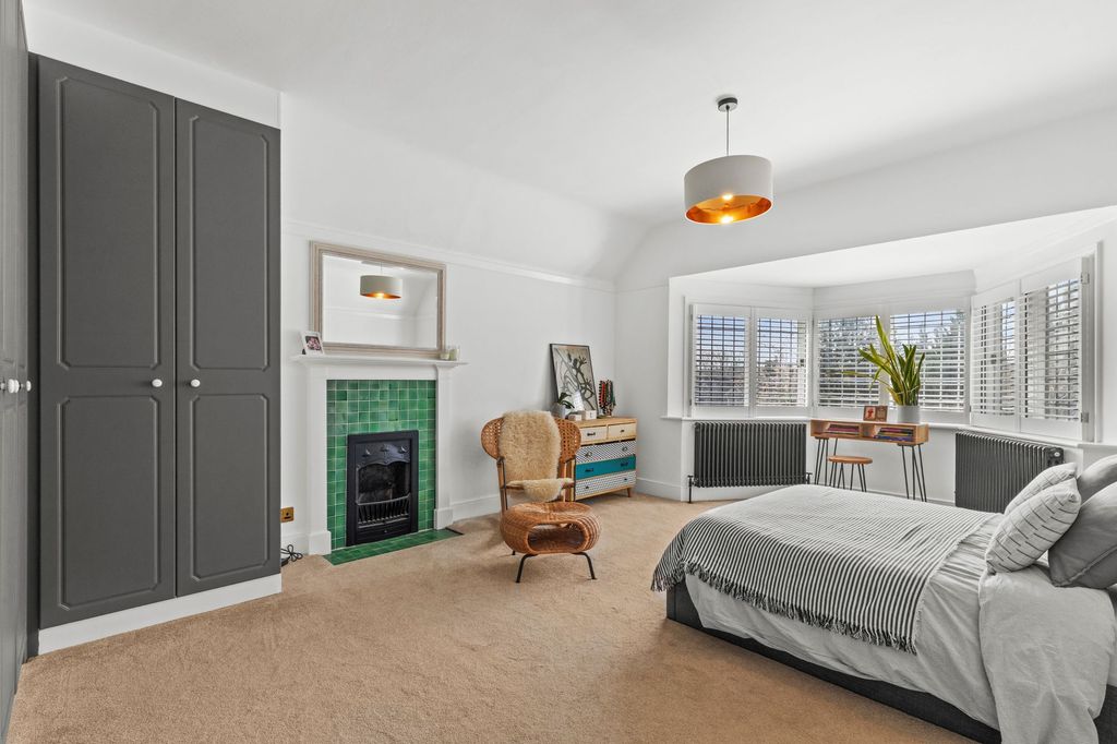 Additional image 8 of 5 bed detached house for saleRectory Avenue, High Wycombe HP13