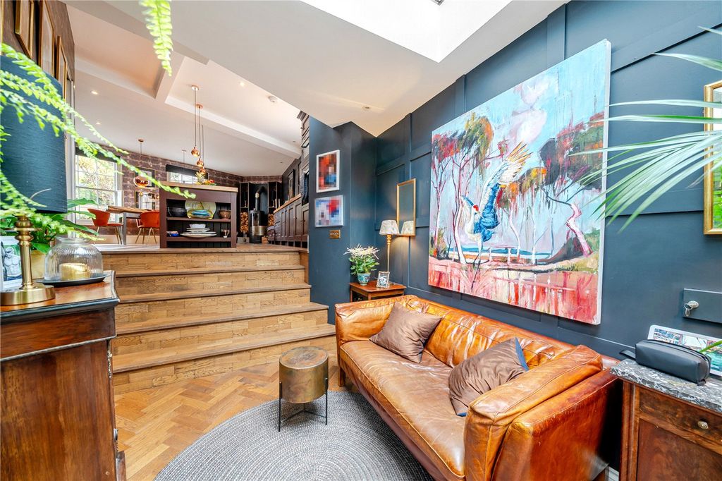 Property photo 3 of 24 Picture No. 11