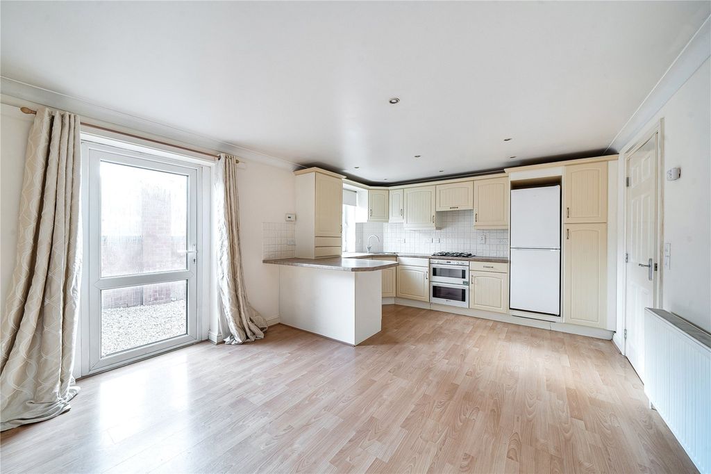 Property photo 2 of 10 Picture No. 02