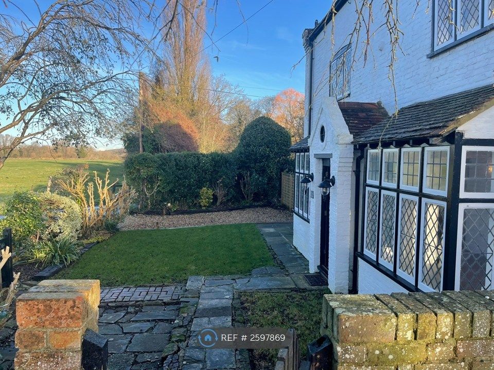 Property photo 2 of 35