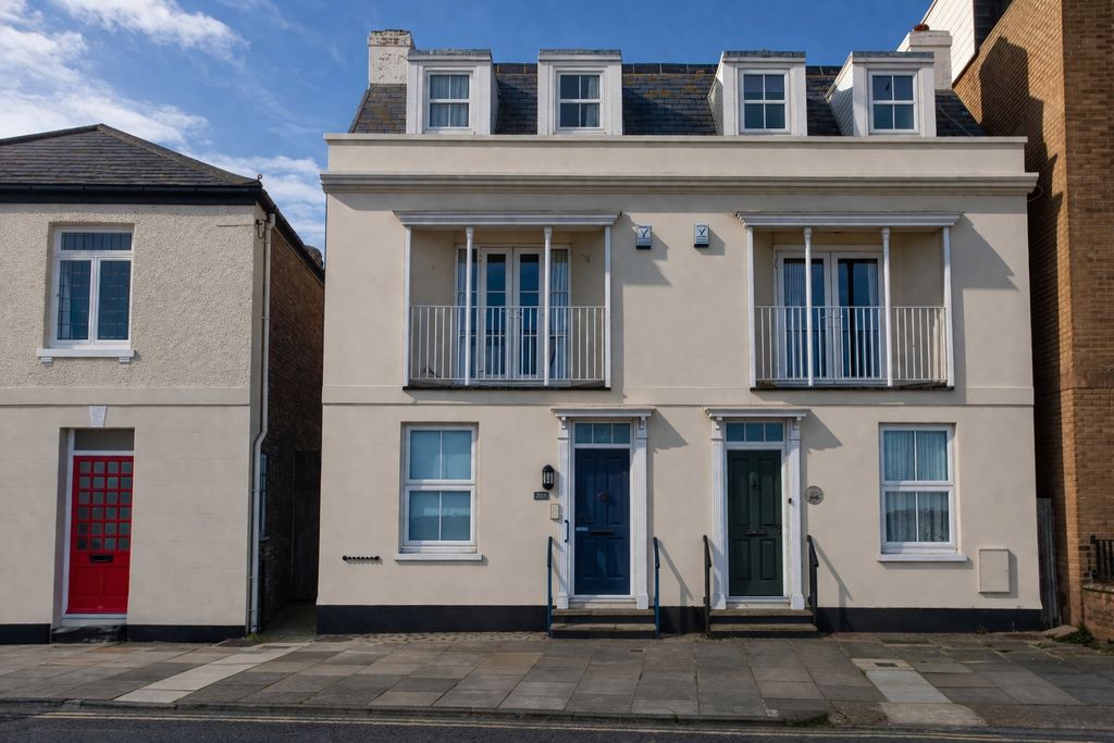 Property photo 1 of 17 Picture No. 24