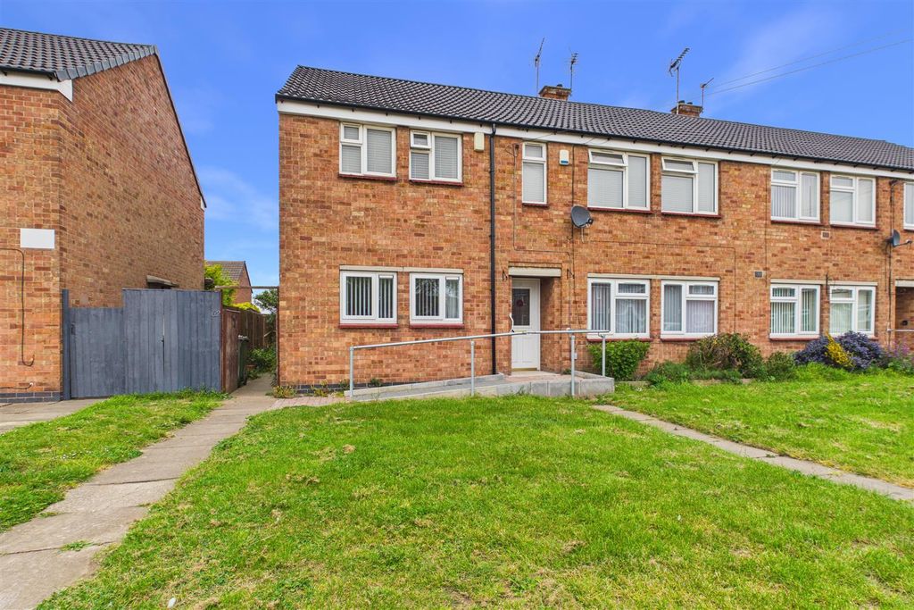 Property photo 1 of 12 Cam04235G0-Pr0168-Still013.Jpg