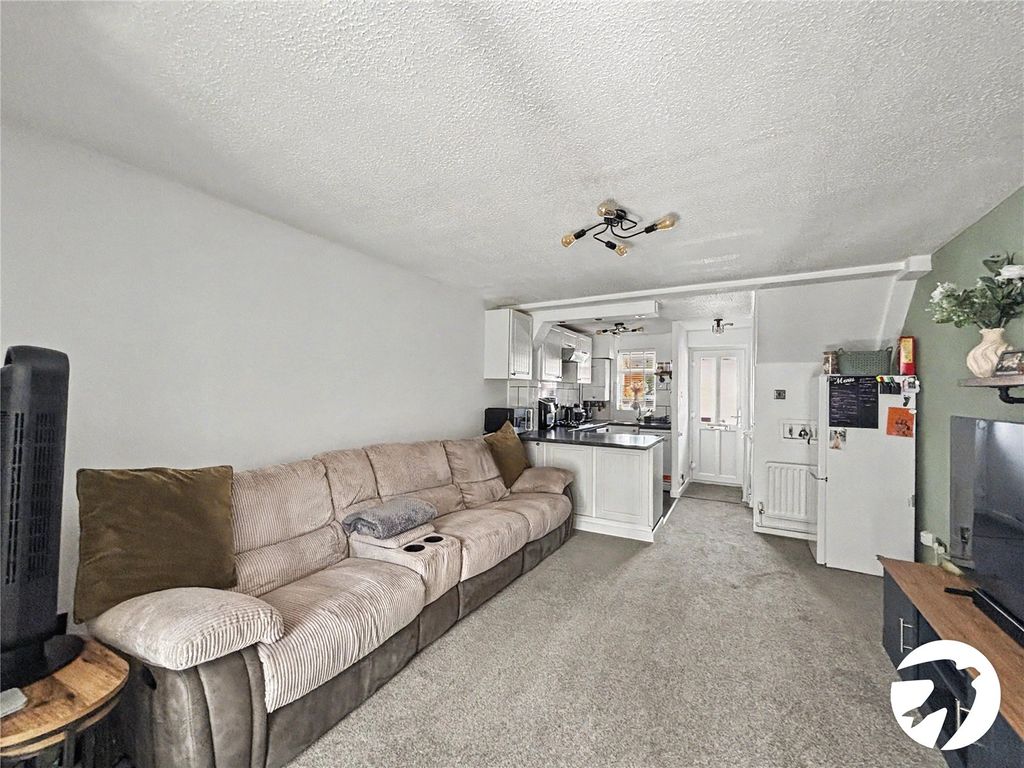 Property photo 3 of 18 Picture No. 05