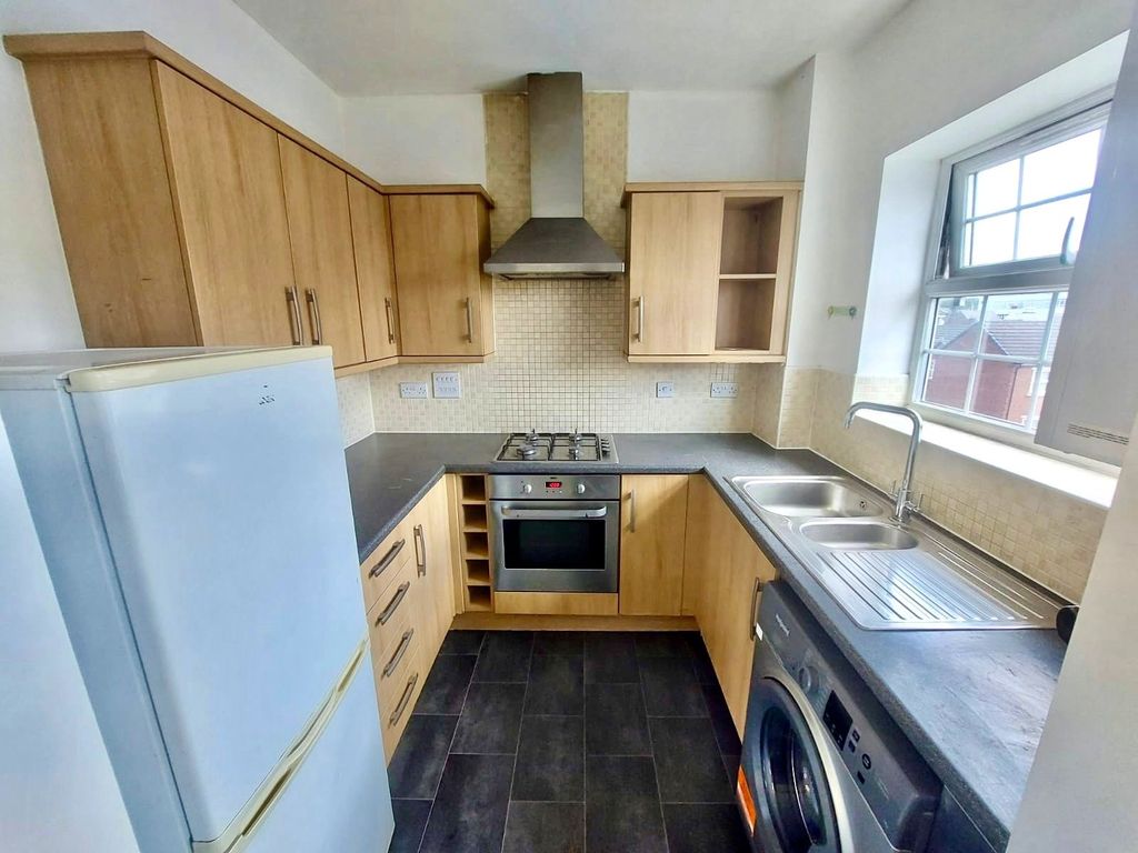 Property photo 2 of 6
